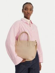 Coccinelle Torebka T95 Coccinellerebekka E1 T95 18 02 01 Beżowy. Brązowe torebki klasyczne Coccinelle, bez wzorów, ze skóry, bez dodatków. Za 1,549.00 zł.