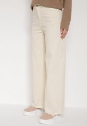 Jasnobeżowe Jeansy o Szerokim Fasonie z Wysokim Stanem i Surowymi Krawędziami Cattia. Brązowe jeansy Born2be, l, bez wzorów, z podwyższonym stanem. Za 99.99 zł.