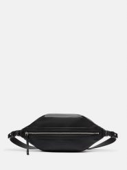 LIEBESKIND BERLIN Skórzana saszetka w kolorze czarnym - 31 x 21 x 10 cm rozmiar: onesize. Czarne torby na ramię Liebeskind Berlin, bez wzorów, z materiału, sportowe, przez ramię, bez dodatków. Za 416.45 zł.