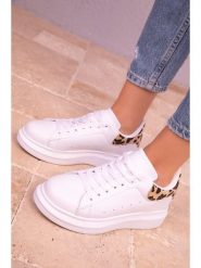 Trendyol Sneakersy w kolorze biało-beżowo-brązowym rozmiar: 38. Białe trampki Trendyol, bez wzorów, bez zapięcia. Za 73.99 zł.