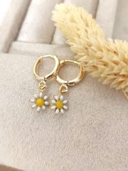 Nakkash Pozłacane kolczyki-kreole rozmiar: onesize. Żółte kolczyki Nakkash, metalowe. Za 52.42 zł.