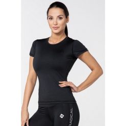 Koszulka termoaktywna do biegania damska Rough Radical Capri II. Czarne bluzki ROUGH RADICAL, l, bez wzorów, sportowe, bez kołnierzyka, bez ramiączek. W wyprzedaży za 75.65 zł.