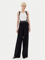 KARL LAGERFELD Kombinezon A2W13021 Czarny Slim Fit. Czarne sukienki KARL LAGERFELD, xl, bez wzorów, z wiskozy, bez kołnierzyka, bez ramiączek. Za 909.99 zł.