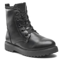 Botki Clara Barson. Czarne botki Clara Barson, bez wzorów, bez obcasa, na płaskiej podeszwie, bez zapięcia. Za 169.99 zł.