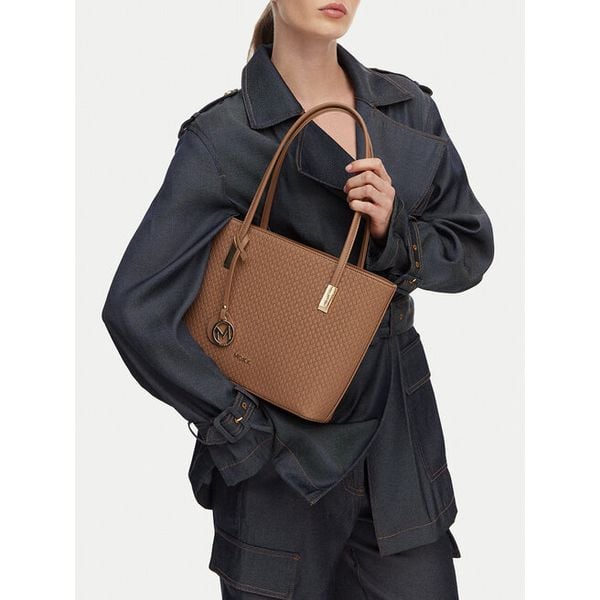 Torebka MEXX. Brązowe torebki klasyczne Mexx, bez wzorów, bez dodatków. Za 119.99 zł.