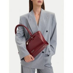 Torebka Nine West. Czerwone torebki klasyczne Nine West, bez wzorów, bez dodatków. Za 279.99 zł.