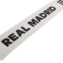 Szalik Real Madrid Home. Białe szaliki Adidas, bez wzorów, klasyczne. Za 171.16 zł.