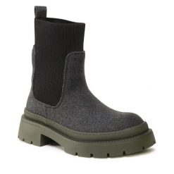 Sztyblety Jenny Fairy. Szare botki Jenny Fairy, bez wzorów, bez obcasa, na płaskiej podeszwie, bez zapięcia. Za 199.99 zł.