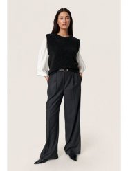 Soaked in Luxury Bezrękawnik w kolorze czarnym rozmiar: L. Czarne swetry Soaked in Luxury, l, bez wzorów, bez ramiączek. Za 110.81 zł.