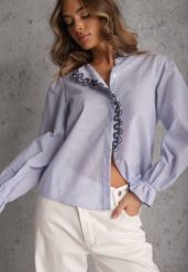 Niebieska Bawełniana Koszula z Falbanką i Haftem Ostorea. Niebieskie koszule Renee, l, w ażurowe wzory, z bawełny, eleganckie, bez kołnierzyka, bez ramiączek. Za 109.99 zł.