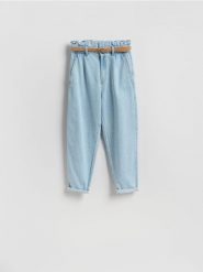 Jeansy paperbag z paskiem - niebieski. Niebieskie jeansy Reserved, bez wzorów. Za 139.99 zł.