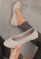 Jasnoszare Balerinki Mahira. Szare baleriny Born2be, bez wzorów, z okrągłym noskiem, bez obcasa, na płaskiej podeszwie. Za 34.99 zł.
