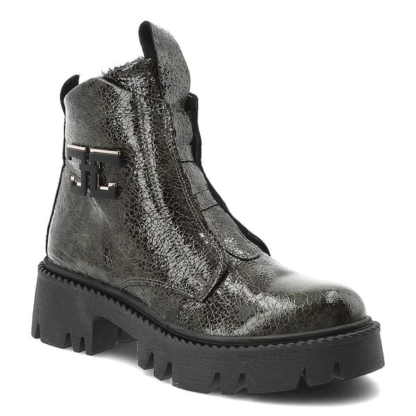 Botki damskie Artiker, skórzane we wzory z ozdobą za kostkę i na grubym obcasie z okrągłym noskiem i na suwak, zielone, 57C2080. Zielone botki Artiker, z aplikacjami, z lakierowanej skóry, z okrągłym noskiem, za kostkę, bez obcasa, bez zapięcia. Za 349.00 zł.