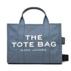 Torebka Marc Jacobs. Niebieskie torebki klasyczne Marc Jacobs, bez wzorów, bez dodatków. Za 979.99 zł.