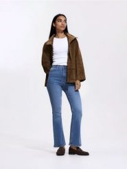 Jeansy flare z krótszą nogawką - niebieski. Niebieskie jeansy Reserved, bez wzorów. Za 129.99 zł.