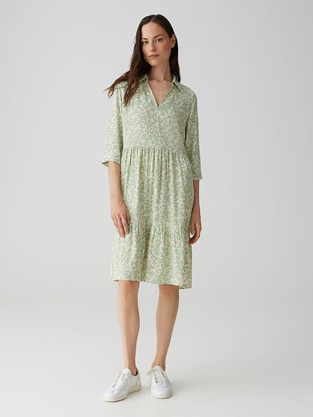 OPUS Sukienka w kolorze zielonym rozmiar: 34. Zielone sukienki Opus, na co dzień, bez wzorów, z wiskozy, bez kołnierzyka, bez ramiączek, midi, proste. Za 126.75 zł.