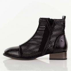 Czarne wiosenne botki damskie na obcasie M.Daszyński Sa197-31. Czarne botki M.Daszyński, na jesień, w ażurowe wzory, z jeansu, bez obcasa, na obcasie, bez zapięcia. Za 239.00 zł.
