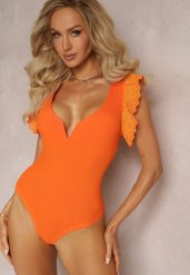 Pomarańczowe Body z Wycięciem i Falbankami z Haftem Eshawn. Brązowe body Renee, bez wzorów, z tkaniny. Za 54.99 zł.