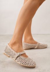 Ciemnobeżowe Ażurowe Balerinki z Paskiem z Klamerką i Cyrkoniami Feanoene. Brązowe baleriny Born2be, w ażurowe wzory, z jeansu, bez obcasa. Za 99.99 zł.