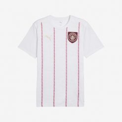 Koszulka piłkarska przedmeczowa Puma Manchester City 24/25. Bluzki Puma, s, bez wzorów, z materiału, sportowe, bez kołnierzyka, bez ramiączek. Za 319.99 zł.