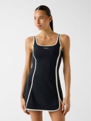 Guess Sukienka codzienna 181229 Czarny Classic Fit. Czarne sukienki Guess, na co dzień, s, z aplikacjami, bez kołnierzyka, bez ramiączek, proste. Za 434.99 zł.