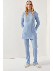 Olalook 2-częściowy zestaw w kolorze błękitnym rozmiar: S. Niebieskie swetry Olalook, s, bez wzorów, ze splotem, bez ramiączek. Za 65.99 zł.