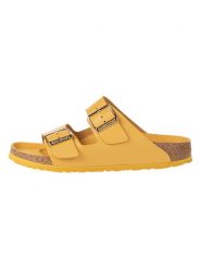 Birkenstock Skórzane klapki w kolorze żółtym rozmiar: 38. Żółte klapki Birkenstock, bez wzorów, z otwartym noskiem, bez obcasa. Za 454.95 zł.