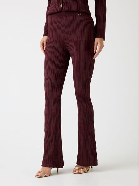 Marciano Guess Spodnie materiałowe 5YGB29 5881Z Bordowy Regular Fit. Czerwone spodnie materiałowe Marciano Guess, l, z aplikacjami, z materiału. Za 459.99 zł.