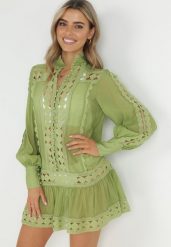 Zielona Pudełkowa Tunika z Koronką i Długim Rękawem Ahrar. Zielone sukienki Born2be, na lato, bez wzorów, z koronki, bez kołnierzyka, bez ramiączek. Za 149.99 zł.