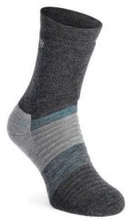 Skarpety merino Inov-8 Merino High Sock. Niebieskie skarpety Inov-8, bez wzorów, z materiału. Za 87.99 zł.