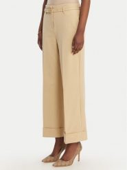 Guess Spodnie materiałowe W6GB17 W1894 Brązowy Regular Fit. Brązowe spodnie materiałowe Guess, xl, z aplikacjami, z materiału. Za 669.99 zł.