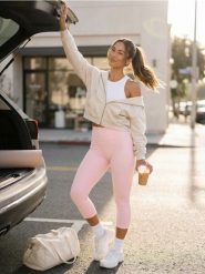 Sportowe legginsy capri Gym Hard - różowy. Czerwone legginsy Sinsay, l, bez wzorów. Za 29.99 zł.