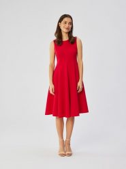 Stylove Sukienka w kolorze czerwonym rozmiar: XL. Czerwone sukienki Stylove, xl, bez wzorów, bez kołnierzyka, bez ramiączek, midi, rozkloszowane. Za 269.81 zł.