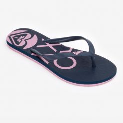 Japonki damskie Roxy To The Sea Flower. Niebieskie klapki Roxy, bez wzorów, z kauczuku, bez obcasa. Za 89.99 zł.