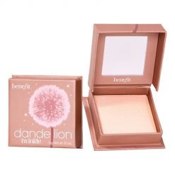 Benefit Cosmetics - Dandelion Twinkle - Rozświetlacz O Delikatnym Bladoróżowym Odcieniu - Box O' Powder Dandelion Twinkle Bop - Dla Kobiet. Rozświetlacze BENEFIT COSMETICS. Za 185.00 zł.