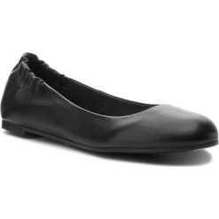 Baleriny GINO ROSSI - Rosa DAI051-277-0324-9900-0 99. Czarne baleriny Gino Rossi, bez wzorów, ze skóry, bez obcasa. W wyprzedaży za 239.00 zł.