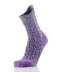 Skarpety trekkingowe dla kobieta Therm-ic Trekking UltraCool Linen Crew Lady. Fioletowe skarpety THERM-IC, bez wzorów, z materiału. Za 89.00 zł.
