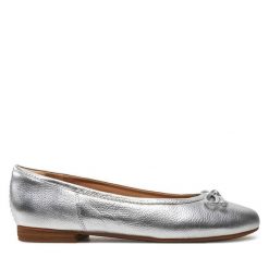Baleriny Clarks. Szare baleriny Clarks, bez wzorów, bez obcasa. Za 329.99 zł.
