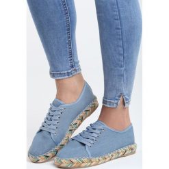 Jasnoniebieskie Espadryle Little Treasure. Niebieskie espadryle Born2be, bez wzorów, z denimu, bez obcasa, na płaskiej podeszwie, bez zapięcia. Za 49.99 zł.