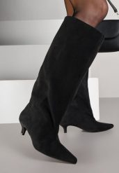 Czarne Wsuwane Kozaki z Marszczoną Cholewką na Obcasie Typu Kaczuszka Giosina. Czarne kozaki Born2be, z jeansu, bez obcasa, na obcasie, bez zapięcia. Za 179.99 zł.