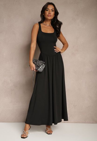 Czarna Rozkloszowana Sukienka z Wiskozą i Kwadratowym Dekoltem Ravvia. Czarne sukienki Renee, na co dzień, l, bez wzorów, z wiskozy, eleganckie, bez kołnierzyka, bez ramiączek, maxi, proste. Za 159.99 zł.