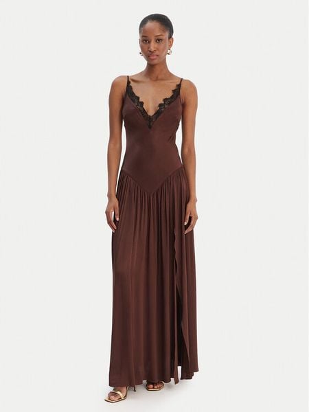 Bardot Sukienka wieczorowa Aderia 60248DB Brązowy Slim Fit. Brązowe sukienki Bardot, bez wzorów, z wiskozy, wizytowe, bez kołnierzyka, bez ramiączek. Za 919.99 zł.