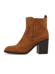 Wrangler Botki "Ace" w kolorze jasnobrązowym rozmiar: 37. Brązowe botki Wrangler, bez wzorów, bez obcasa, bez zapięcia. Za 202.98 zł.