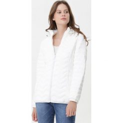 Biała Kurtka Raina. Białe kurtki Born2be, na jesień, l, bez wzorów. Za 159.99 zł.