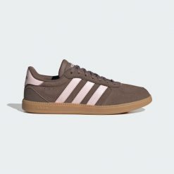 Buty Breaknet Sleek. Brązowe trekkingi Adidas, ze skóry, trekkingowe. Za 259.00 zł.