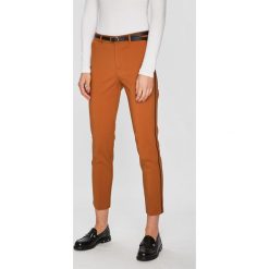 Tally Weijl - Spodnie. Brązowe spodnie materiałowe TALLY WEIJL, na co dzień, bez wzorów, z bawełny. W wyprzedaży za 59.90 zł.