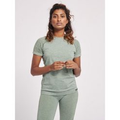Koszulka fitness damska Hummel CI bezszwowa. Zielone bluzki Hummel, xs, bez wzorów, sportowe, bez kołnierzyka, bez ramiączek. W wyprzedaży za 168.00 zł.