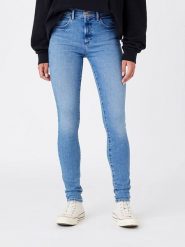 Wrangler Dżinsy - Slim fit - w kolorze błękitnym rozmiar: W30/L34. Niebieskie jeansy Wrangler, l, z aplikacjami. Za 96.83 zł.