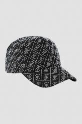 GUESS Czarna damska czapka z cyrkoniami. Czarne czapki Guess, z aplikacjami. W wyprzedaży za 189.99 zł.