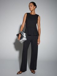 Someday Top "Kahedda" w kolorze czarnym rozmiar: 38. Czarne topy someday., bez wzorów, bez kołnierzyka, bez ramiączek. Za 104.99 zł.